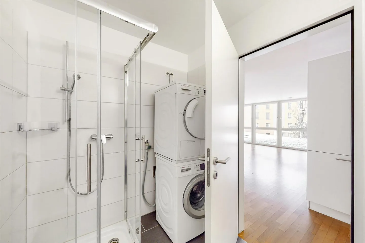 Appartamento moderno cerca nuovo inquilino! - Foto 6 di 8