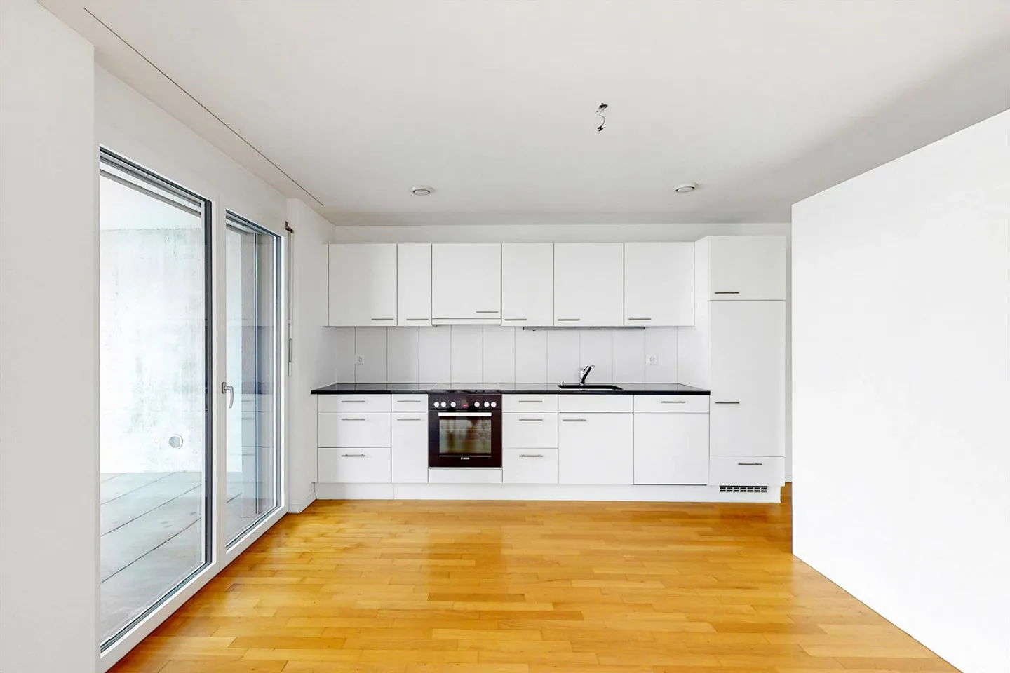 Appartamento moderno cerca nuovo inquilino! - Foto 2 di 8