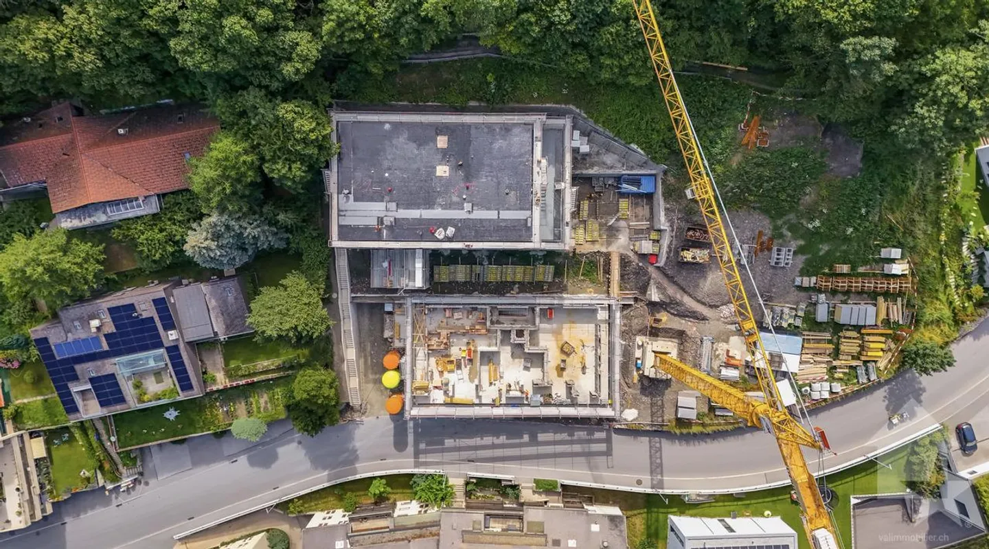 Nuovo appartamento di 4,5 stanze in posizione privilegiata - Foto 3 di 7