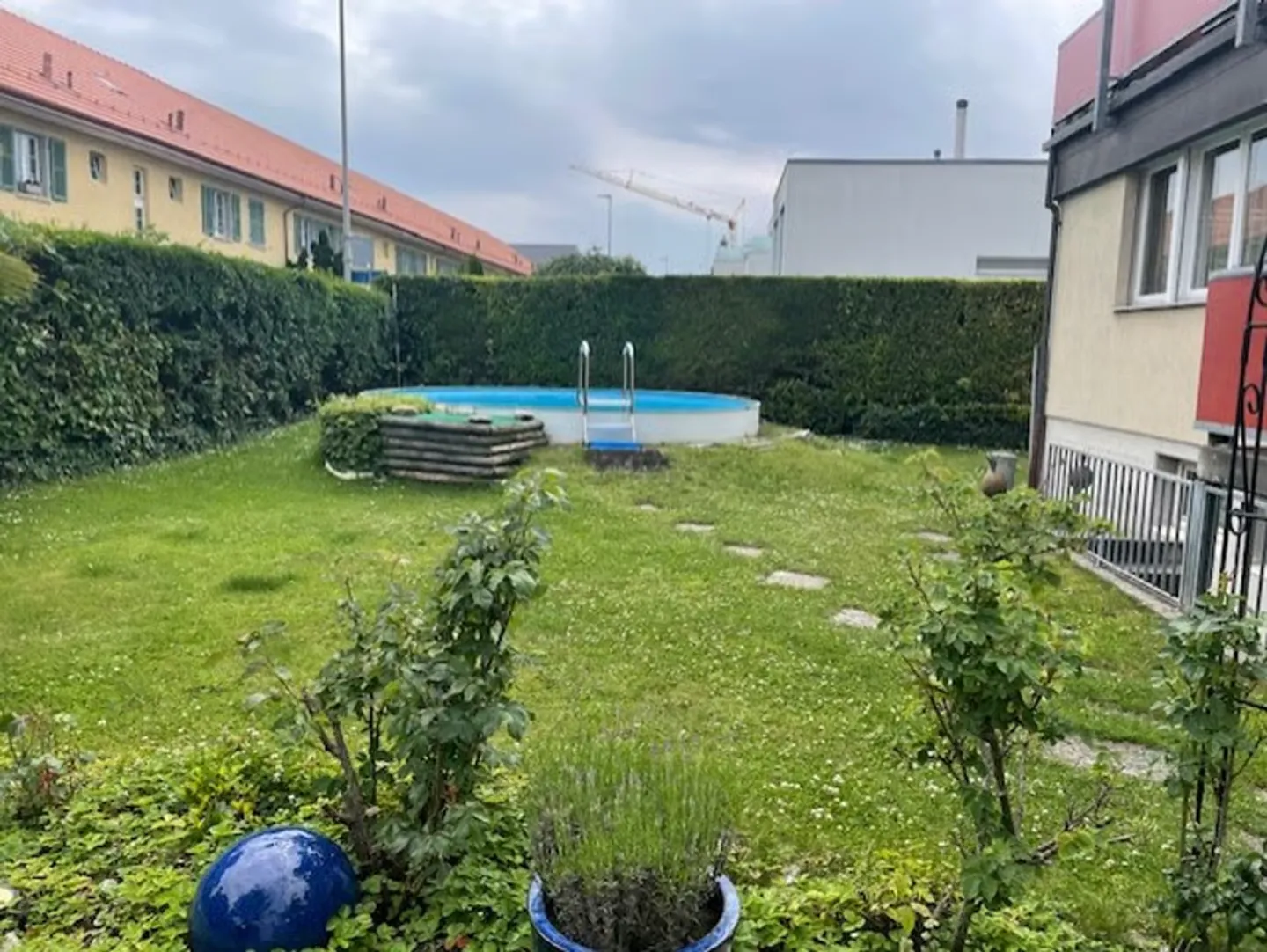 Appartement duplex dans terrasse et jardin - Photo 3 sur 13