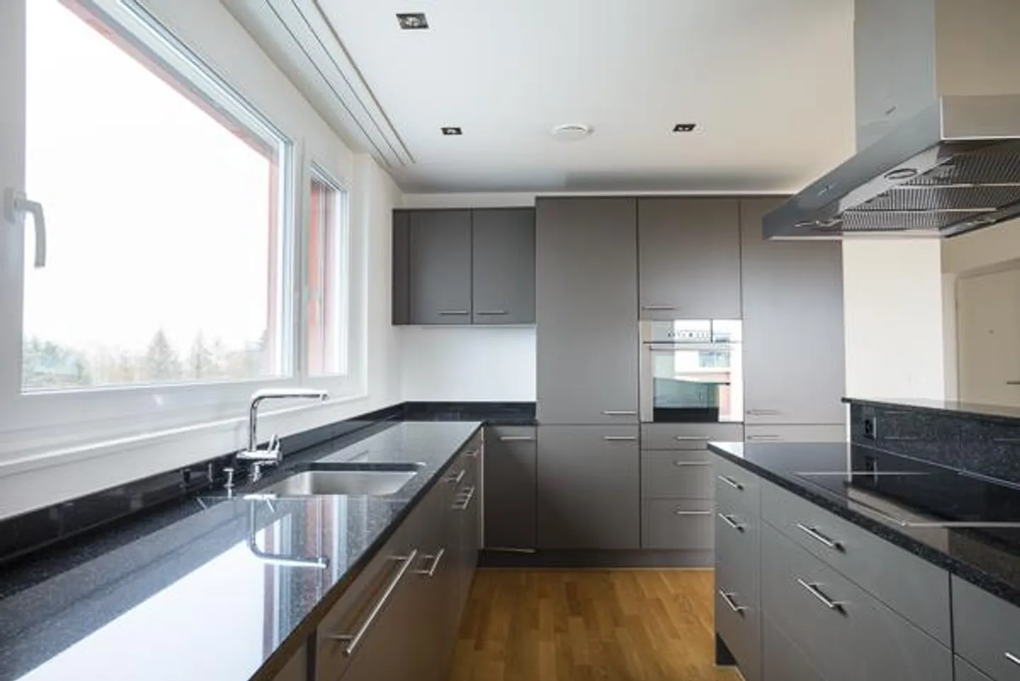 Appartement en attique avec vue sur le lac - Photo 3 sur 13