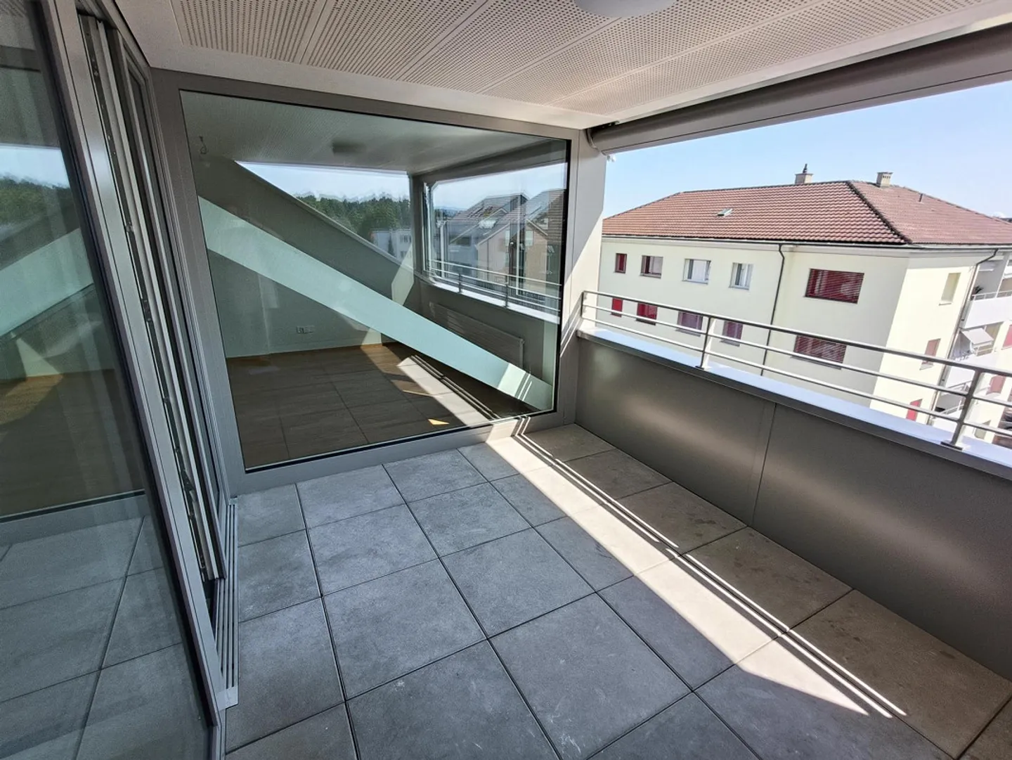Appartement rénové de 3,5 pièces à louer à Allschwil - Photo 7 sur 8