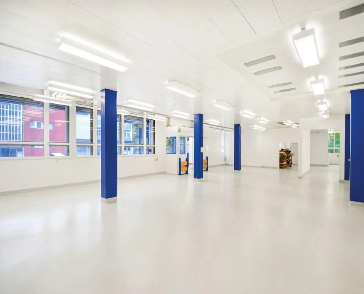 Office - Photo 2 of 3