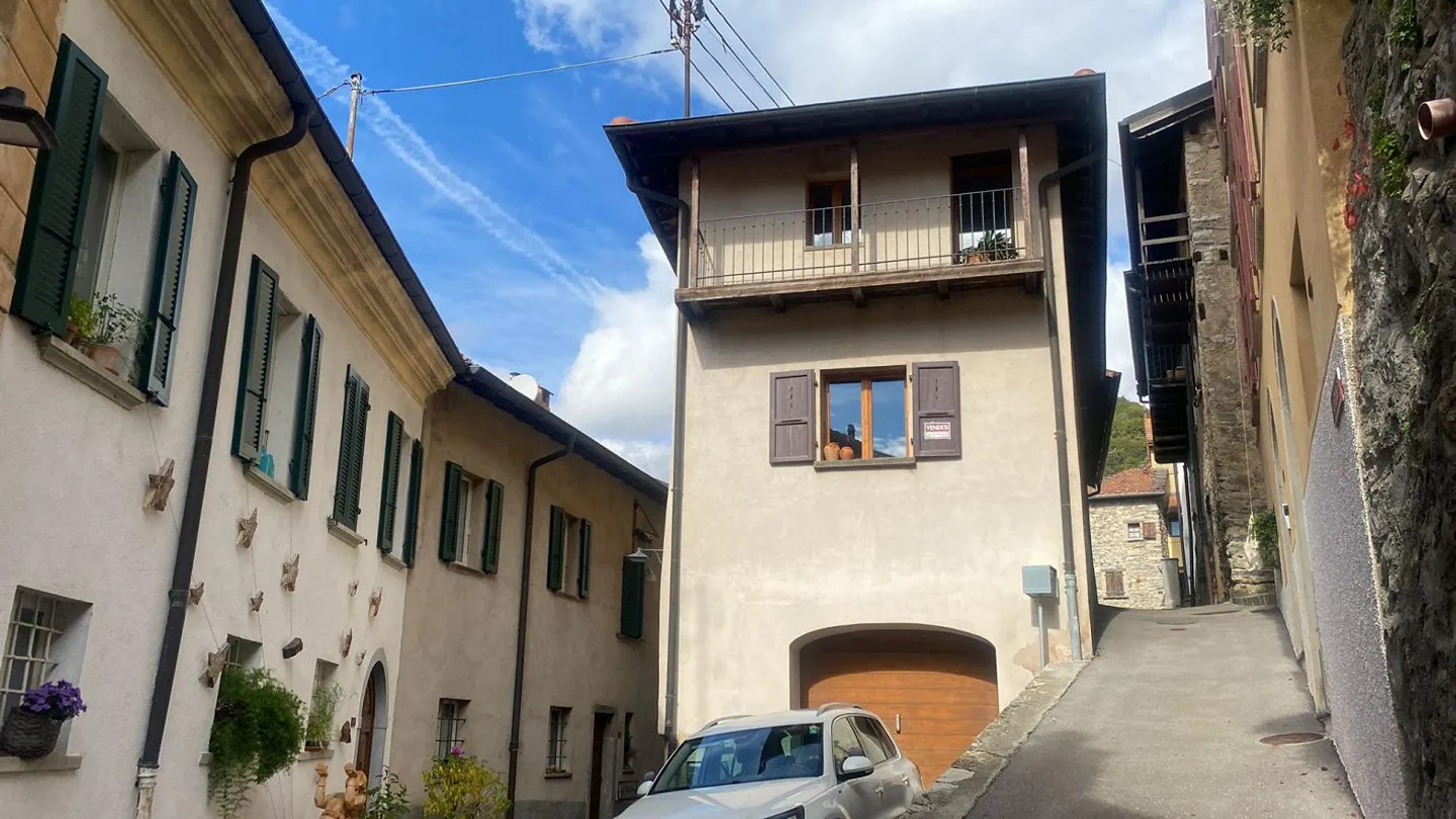 Casa singola in affitto - Foto 1 di 22