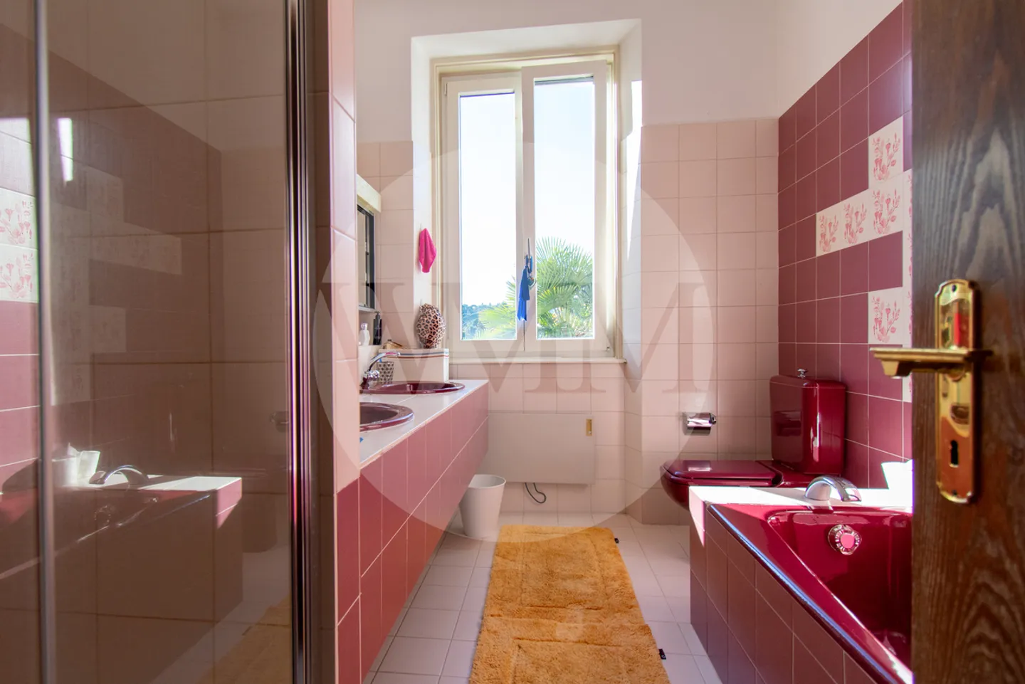 CHARME D’ÉPOQUE ET CONFORT MODERNE : ÉLÉGANT APPARTEMENT DE 4.5 PIÈCES AVEC VUE SUR LE LAC - Photo 11 sur 12