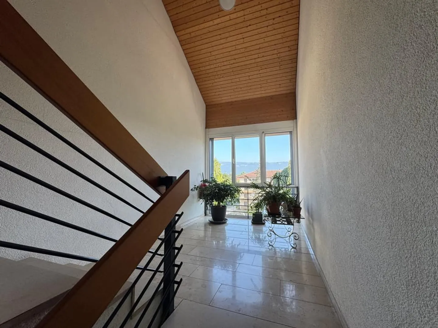 Charmantes Studio mit Balkon in Yverdon-les-Bains - Foto 2 von 7