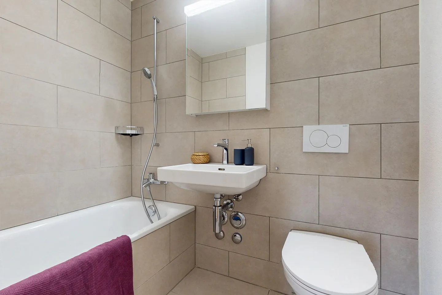 Appartamento in affitto - Foto 8 di 9