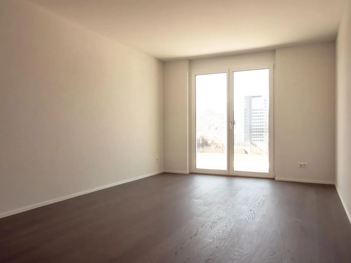 Top modern penthouse apartment in a quiet location! - Photo 5 of 10