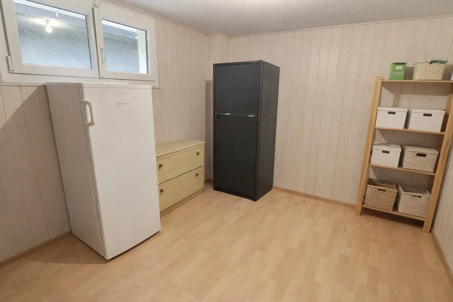 Schönes und großes Einfamilienhaus in besetztem Leibrentenvertrag ohne Miete, begrenzt auf 7 Jahre - Foto 14 von 17