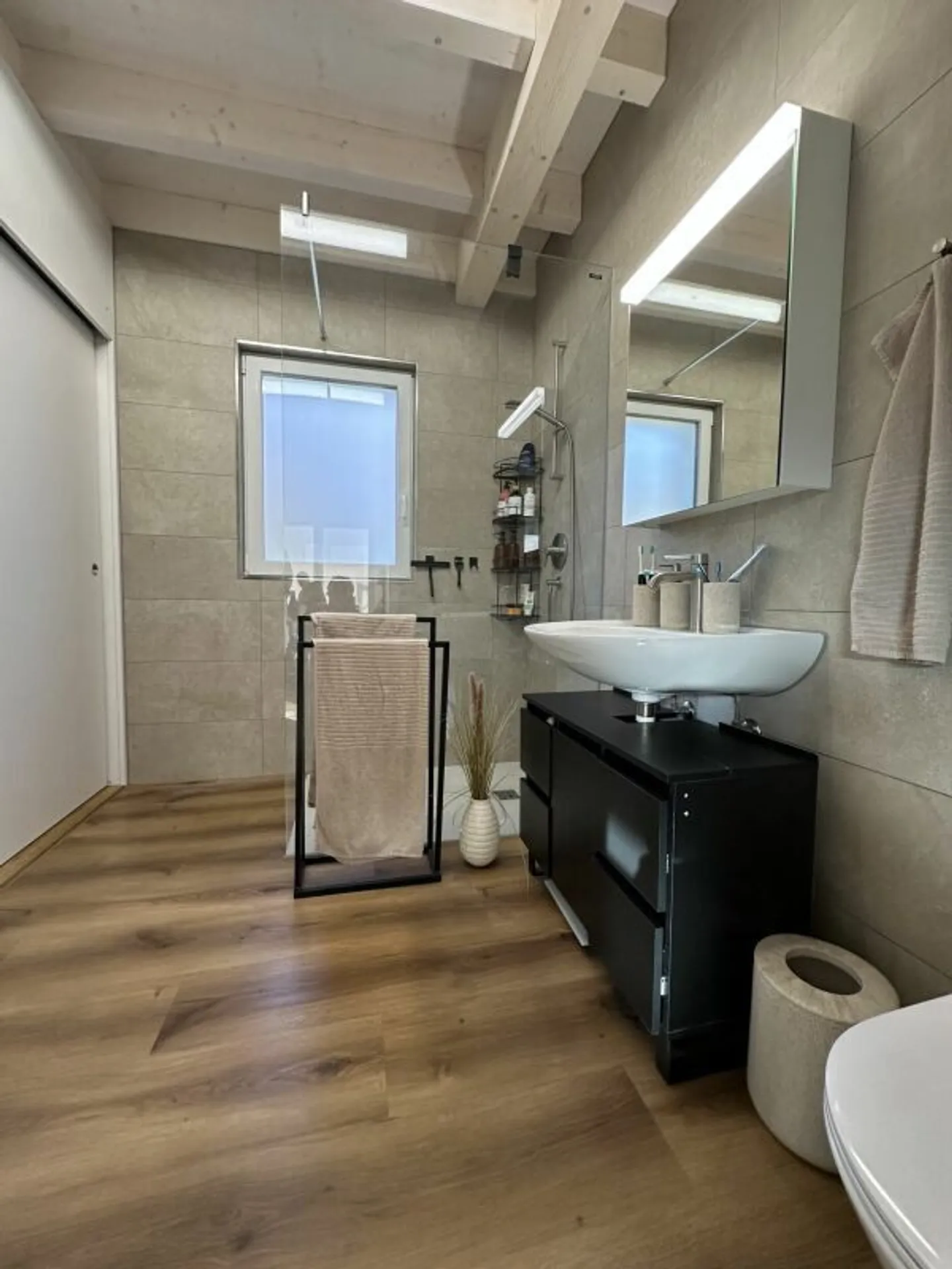 Maison individuelle moderne et neuve dans un quartier résidentiel privilégié - Photo 6 sur 11