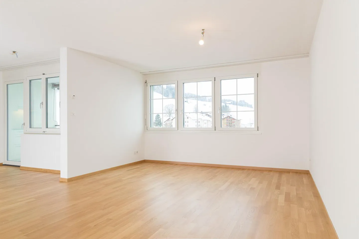 Sonnige Wohnung mit Aussicht - Foto 4 von 8