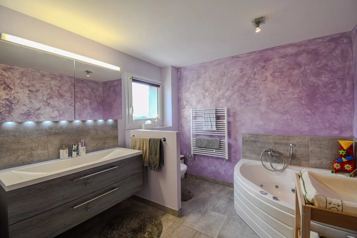 Geräumige Duplexwohnung in der Nähe aller Annehmlichkeiten - Foto 6 von 13