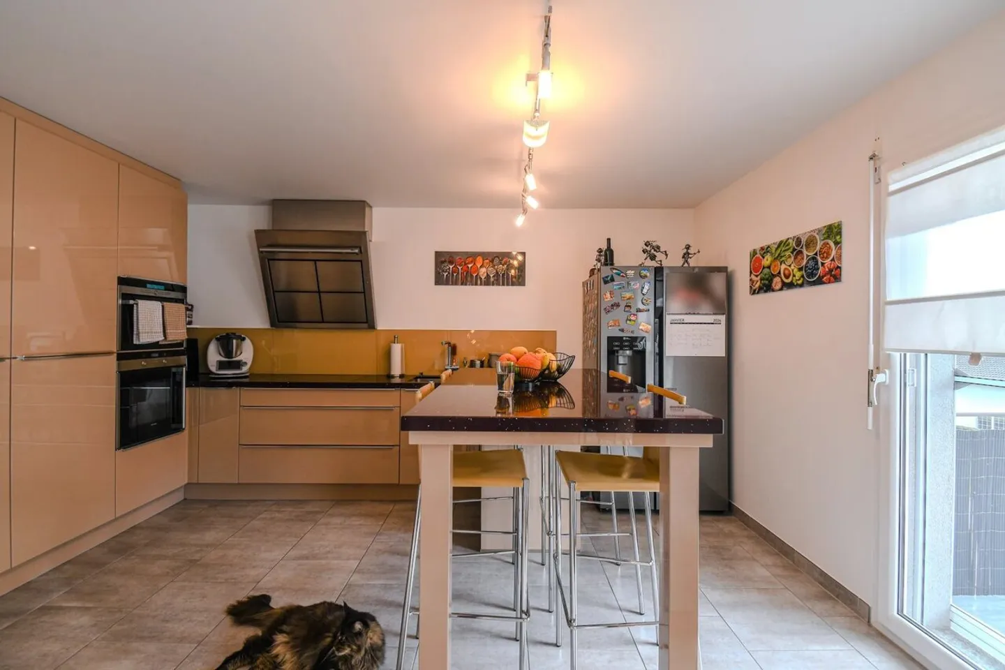 Geräumige Duplexwohnung in der Nähe aller Annehmlichkeiten - Foto 4 von 13