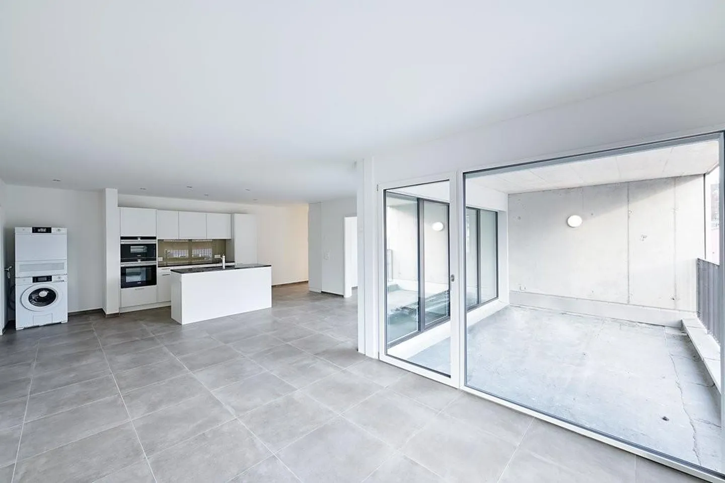 Nouveau, moderne, de haute qualité - vivez dans le centre de Wichtrach! - Photo 2 sur 11