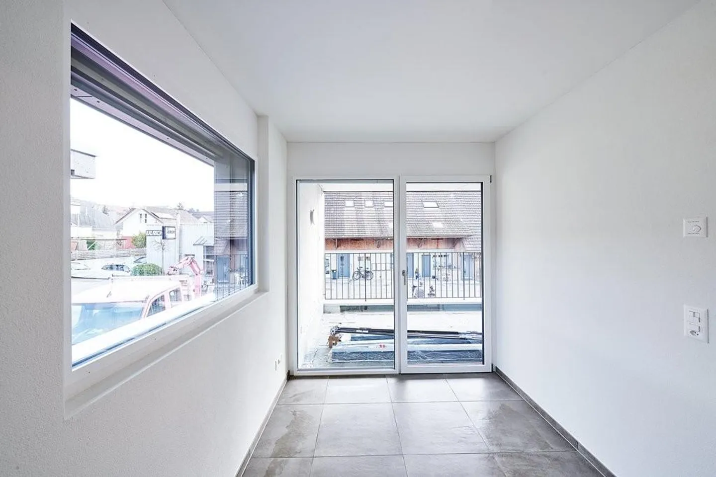 Nouveau, moderne, de haute qualité - vivez dans le centre de Wichtrach! - Photo 7 sur 11