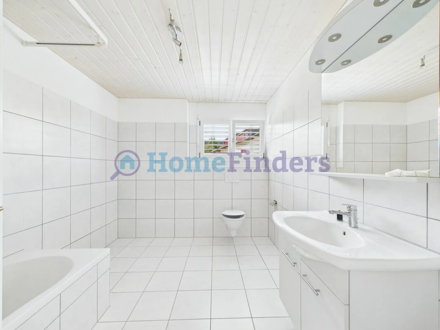 PLATZ FÜR DIE GANZE FAMILIE AN SONNIGER UND RUHIGER LAGE - Foto 14 von 16