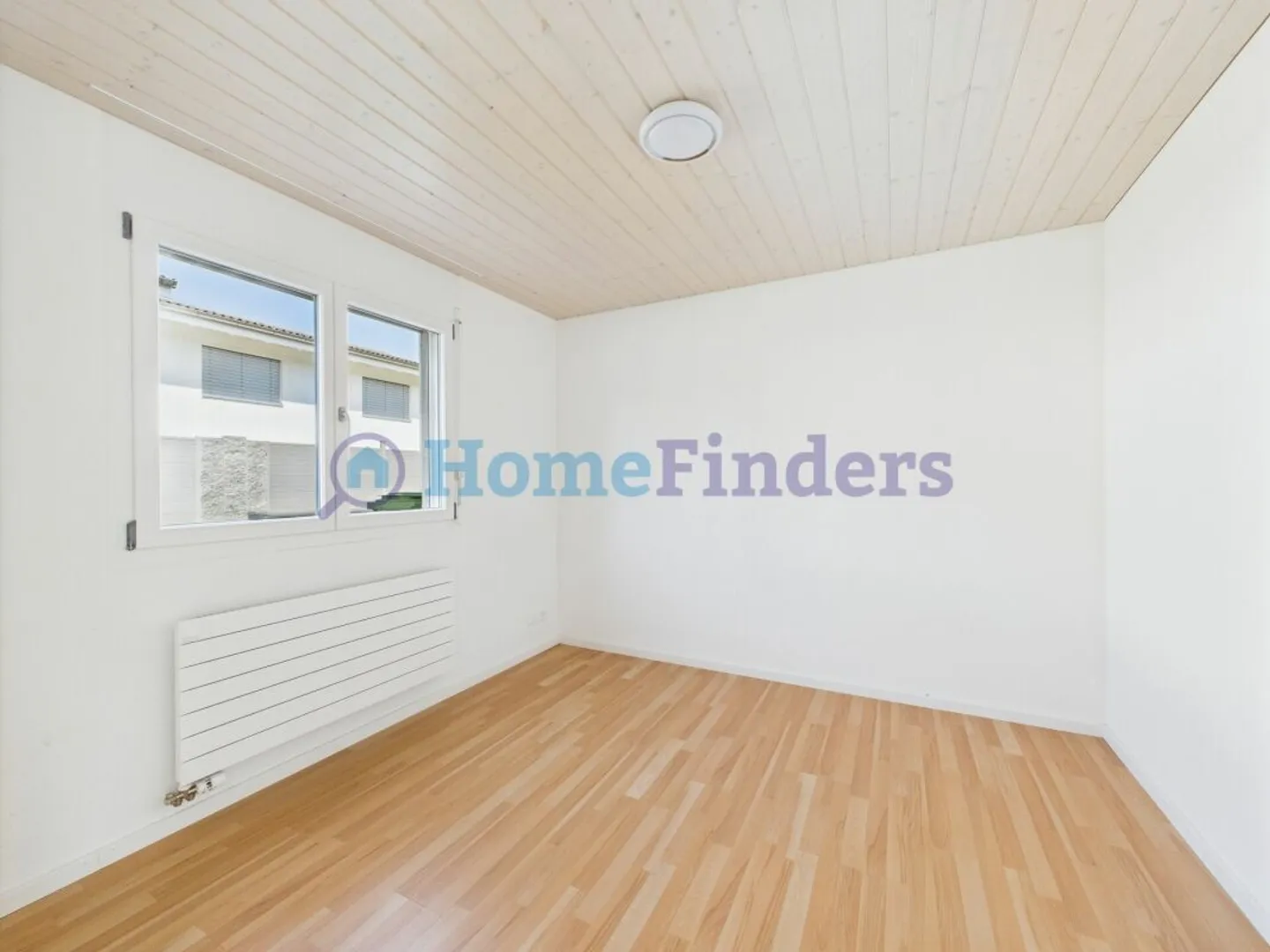 PLATZ FÜR DIE GANZE FAMILIE AN SONNIGER UND RUHIGER LAGE - Foto 7 von 16