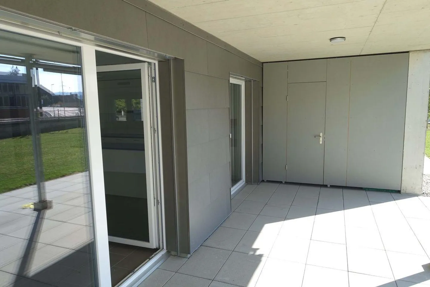 Ground floor apartment with patio in the green - Photo 5 of 14