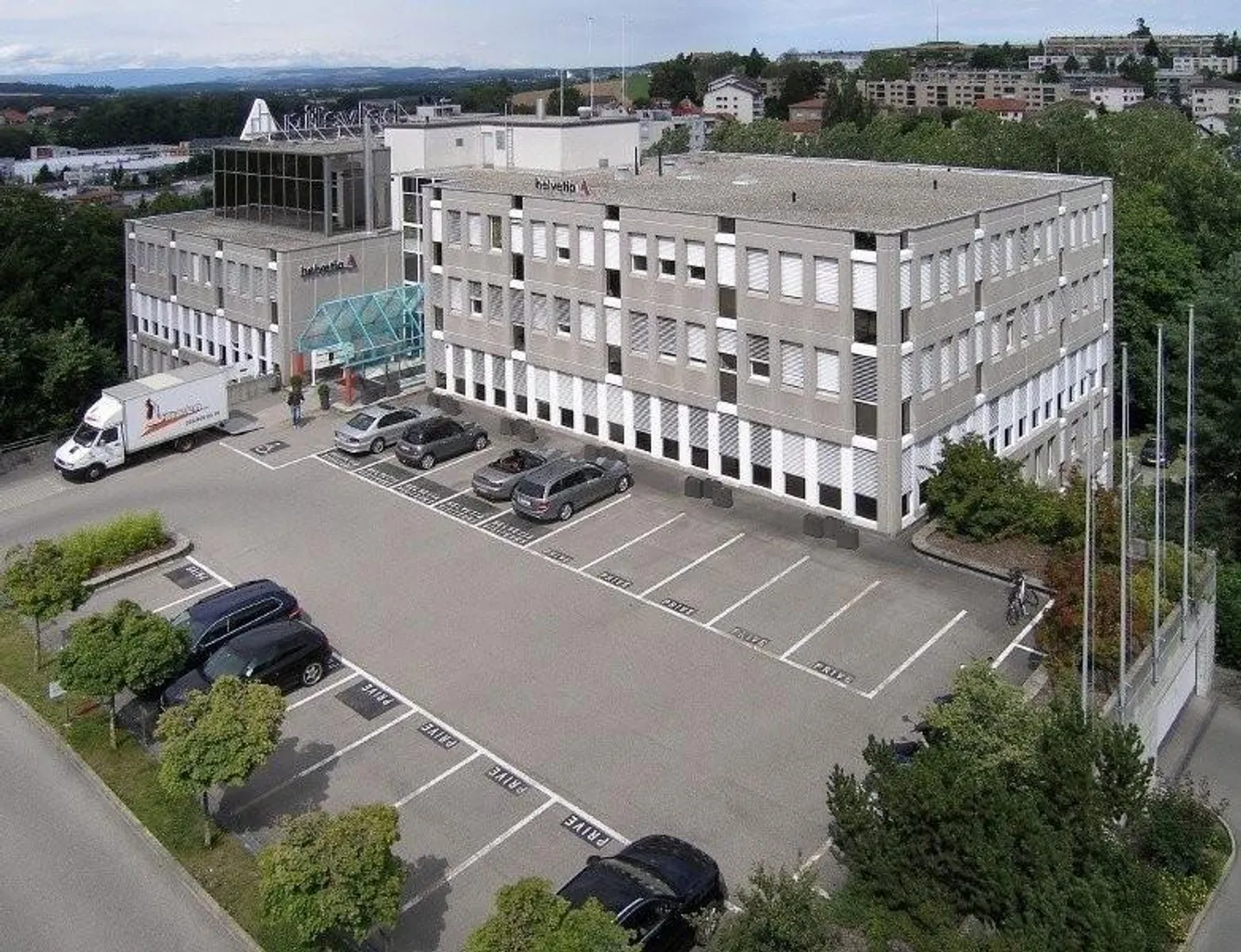 Appartement spacieux avec terrasse - Photo 1 sur 3