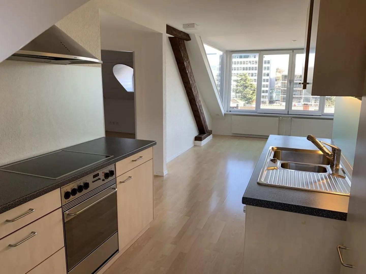 Grosszügige 3½-Zimmer-Wohnung - Foto 10 von 11