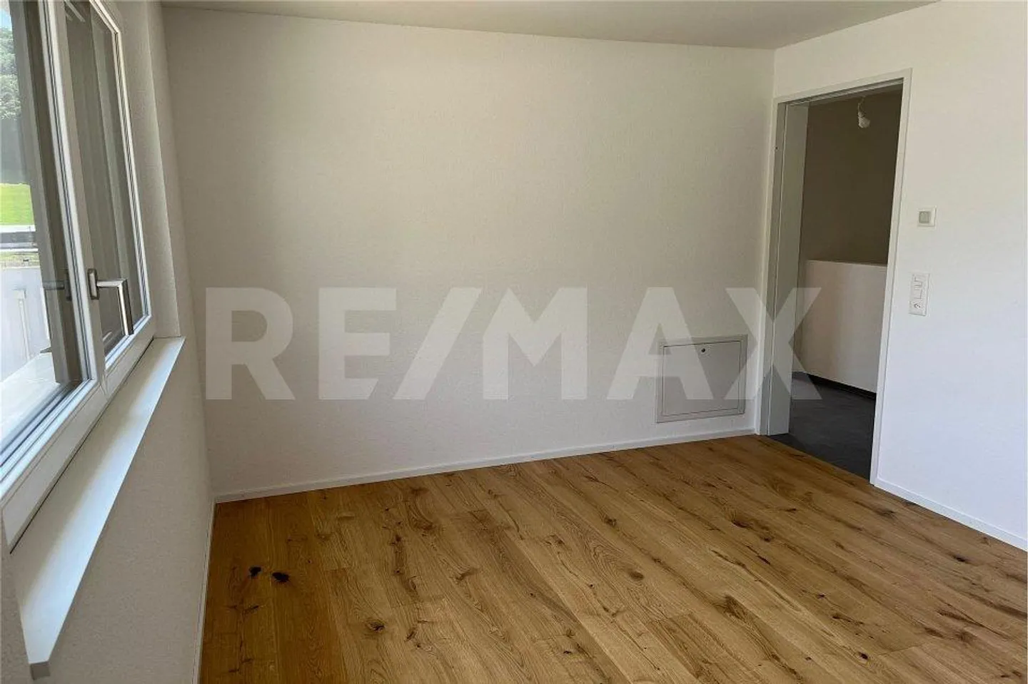 Semi-Detached House 5.5 Rooms - Photo 10 of 13