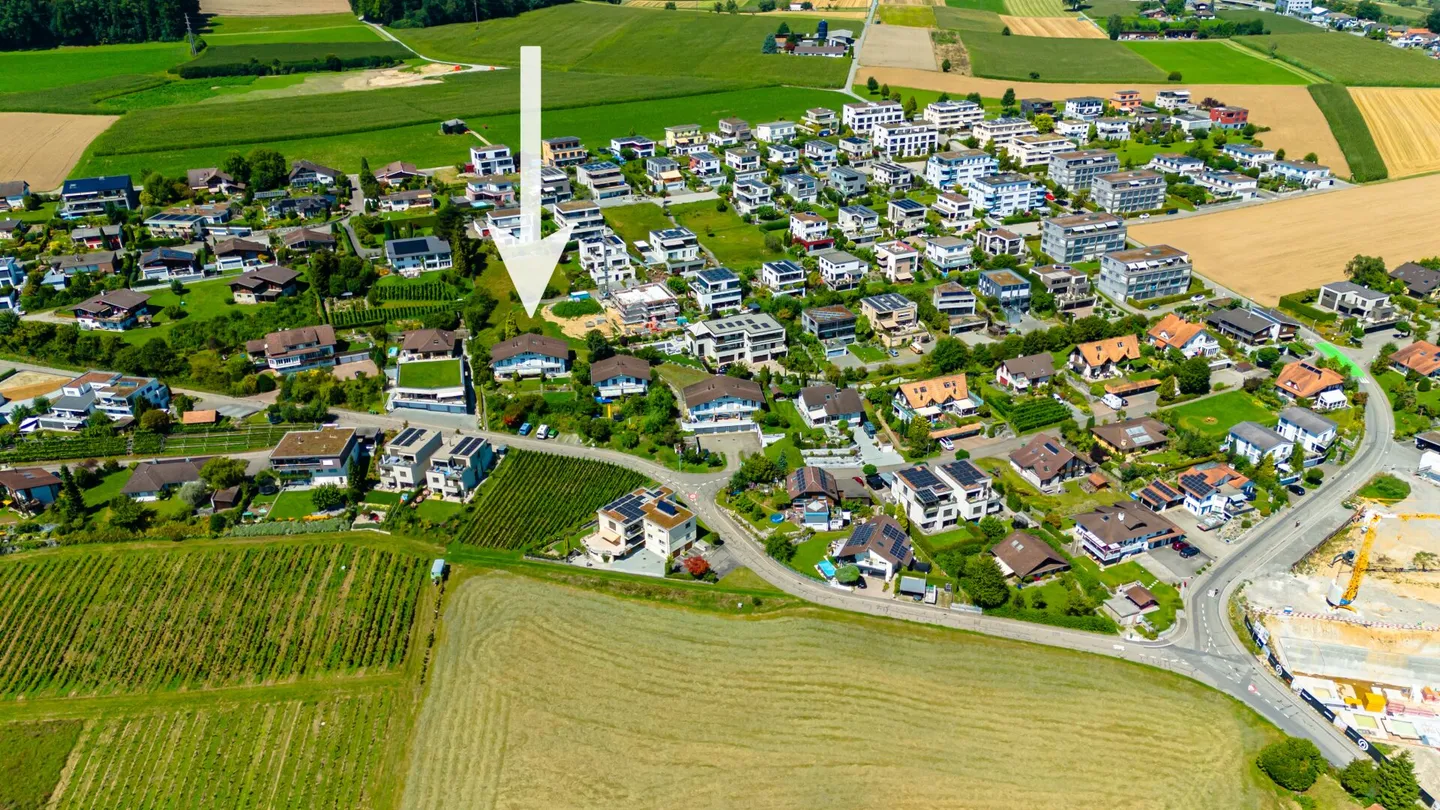 Casa angolare a schiera di 4,5 stanze in una posizione molto attraente e tranquilla - Foto 3 di 12