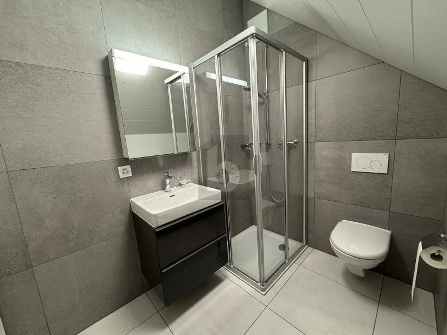 DUPLEX MODERNE DE HAUT STANDING AVEC VUE LAC - Photo 5 sur 6