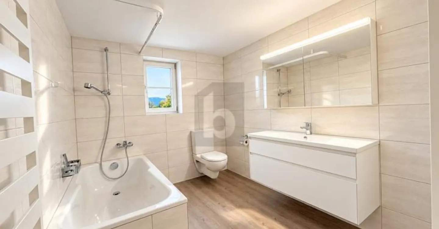 Renovierte Wohnung mit Garten - Foto 3 von 5