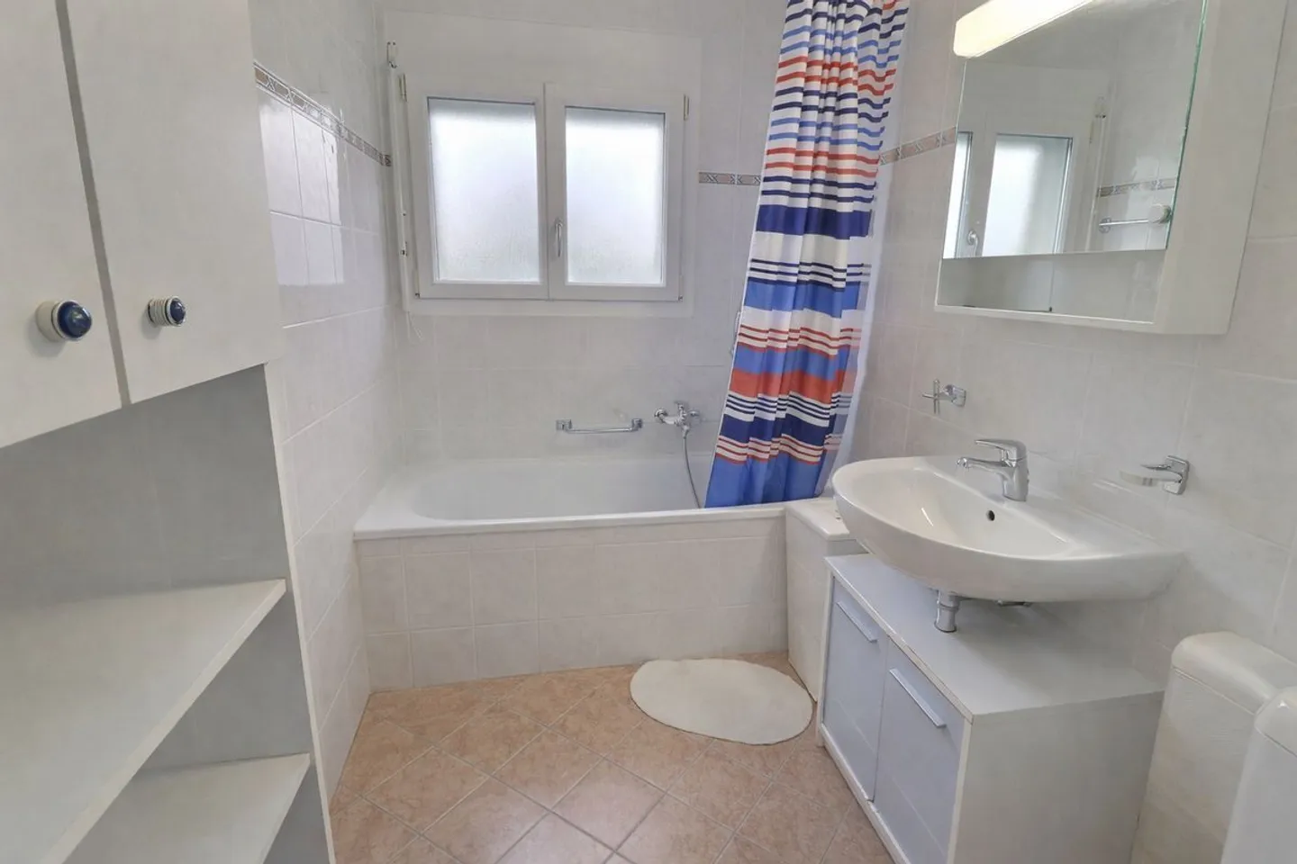 Villa familiale unique - 240 m² - Signy (VD) - Photo 8 sur 13