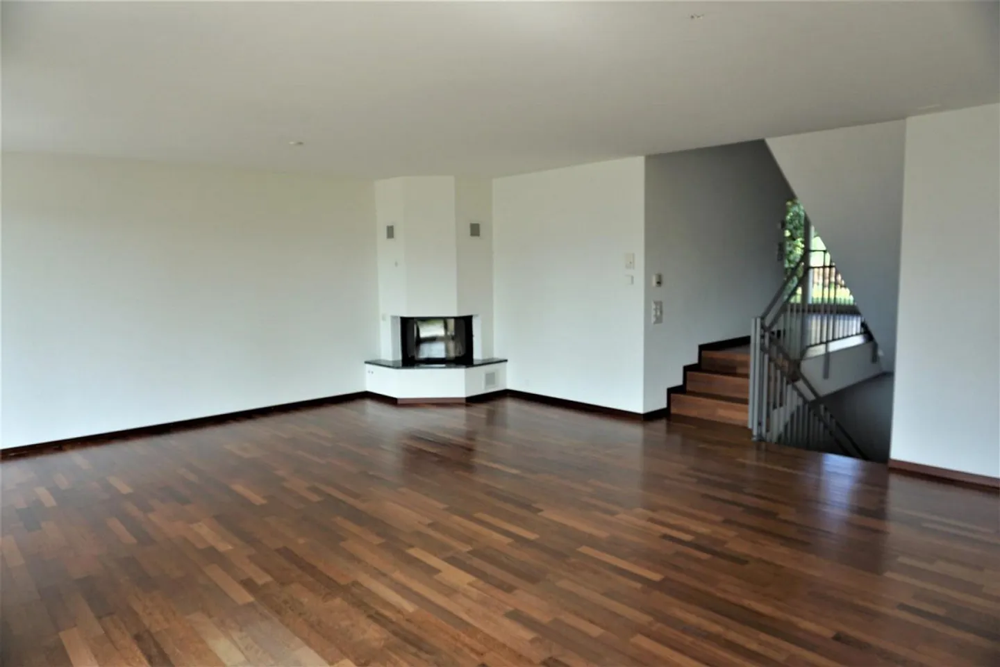 An sonniger und sehr ruhiger Lage gepflegtes Doppel-Einfamilienhaus - Foto 4 von 13