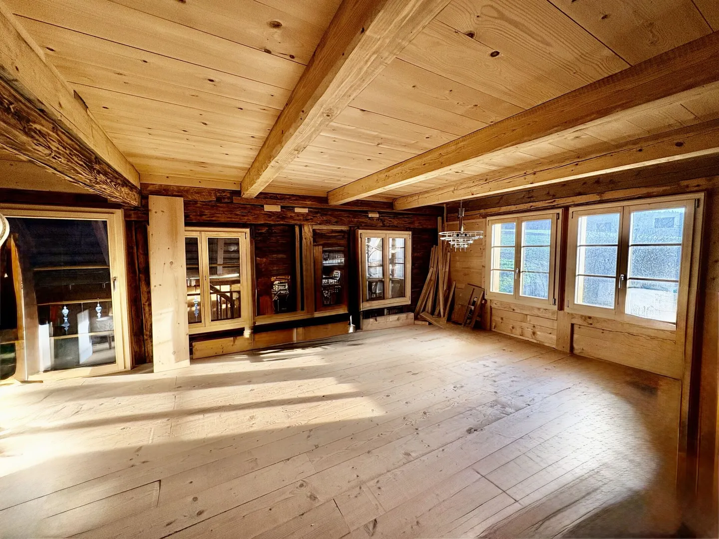 Country estate with character - spacious house, partly renovated, with wide views and great potential - Photo 4 of 7