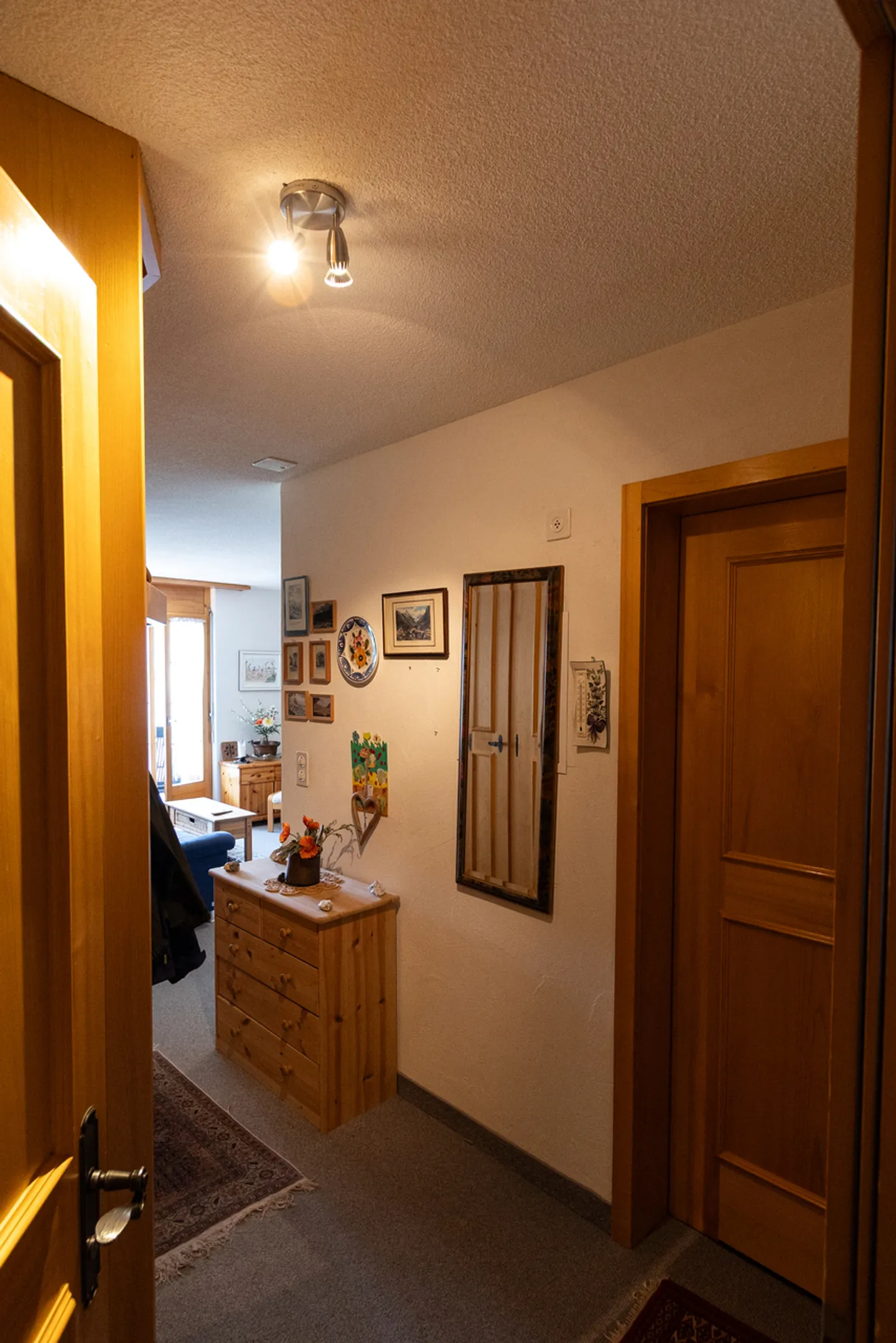2 1/2 camere seconda casa con area giardino a Valbella - Foto 10 di 18