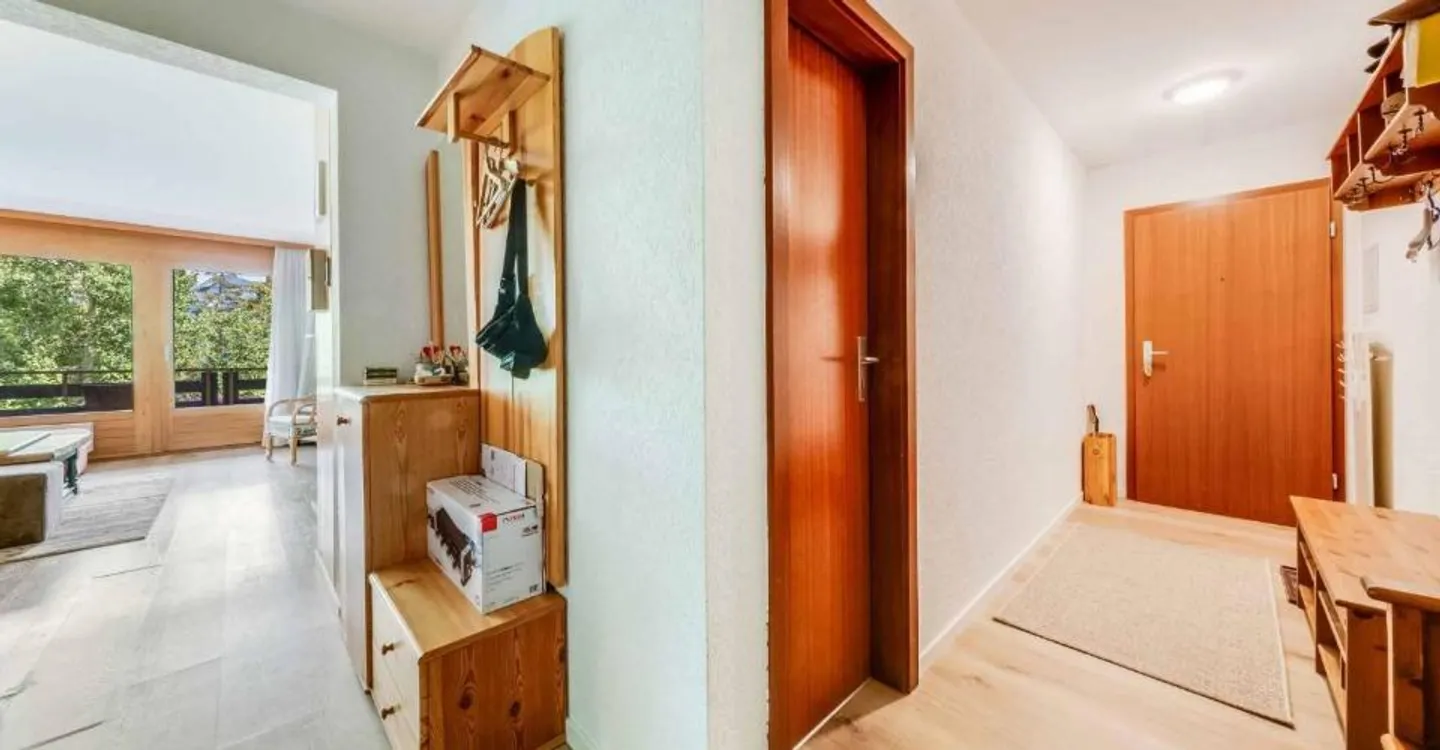 3,5-room apartment with large terrace - Photo 3 of 13