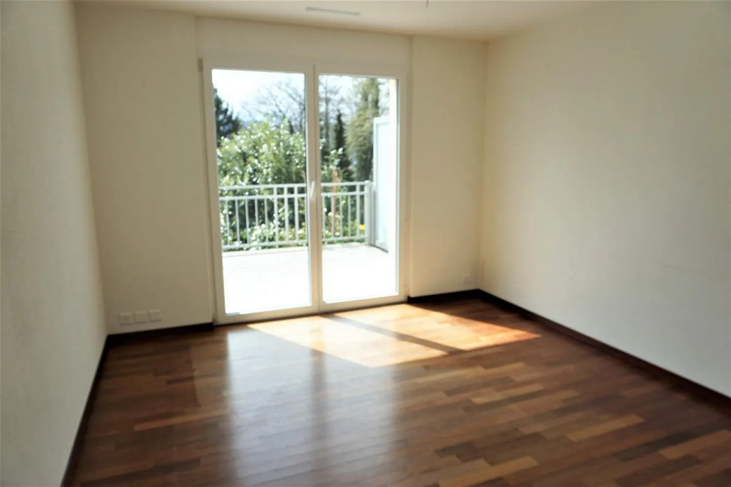 An sonniger und sehr ruhiger Lage gepflegtes Doppel-Einfamilienhaus - Foto 5 von 13