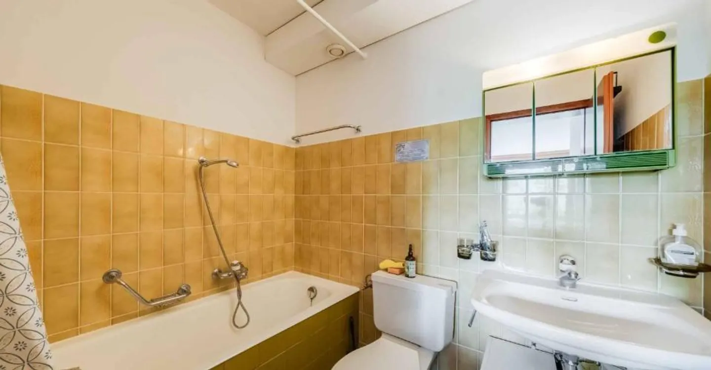 3,5-room apartment with large terrace - Photo 8 of 13