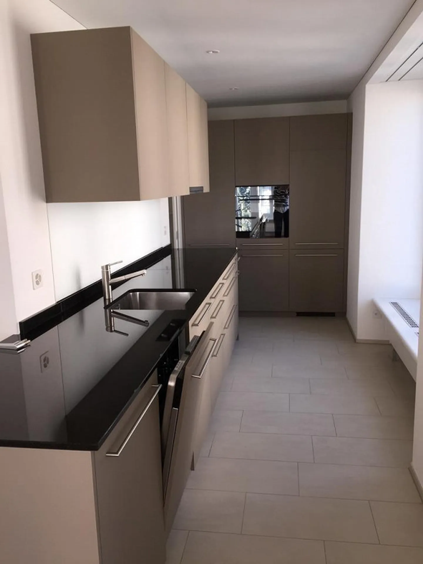 Appartamento moderno nel centro del villaggio - Foto 3 di 10