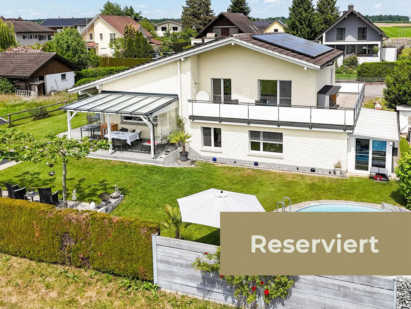 Family-friendly single-family home with a view - Photo 1 of 5