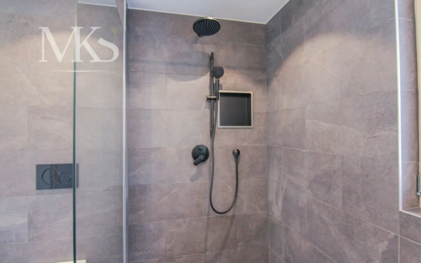 Exclusive Single-Family Home in Reckingen - Living where Goms is at its most beautiful - Photo 9 of 20