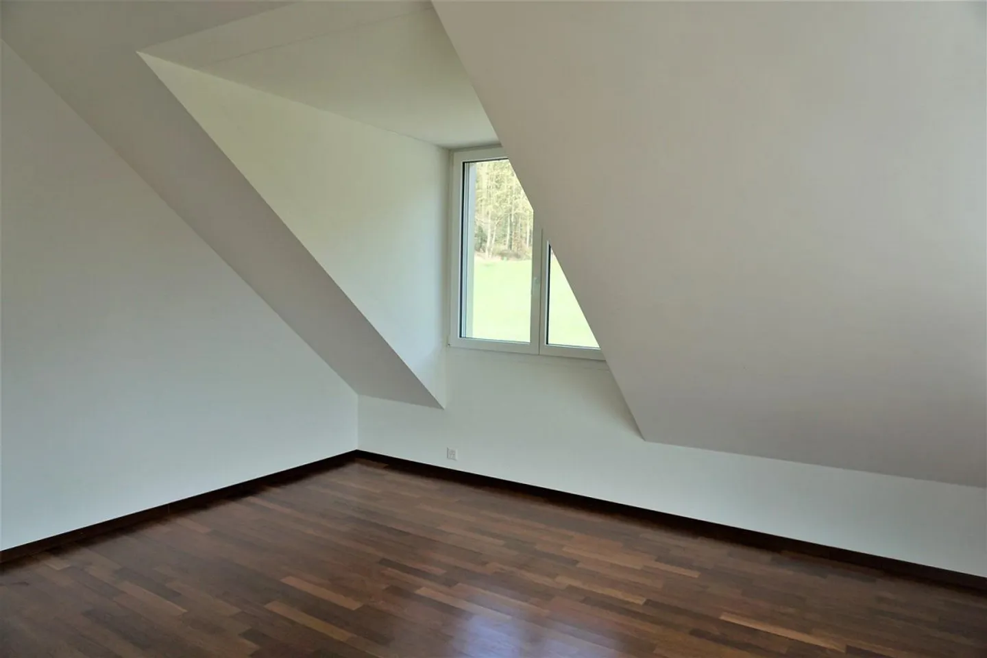 An sonniger und sehr ruhiger Lage gepflegtes Doppel-Einfamilienhaus - Foto 9 von 13