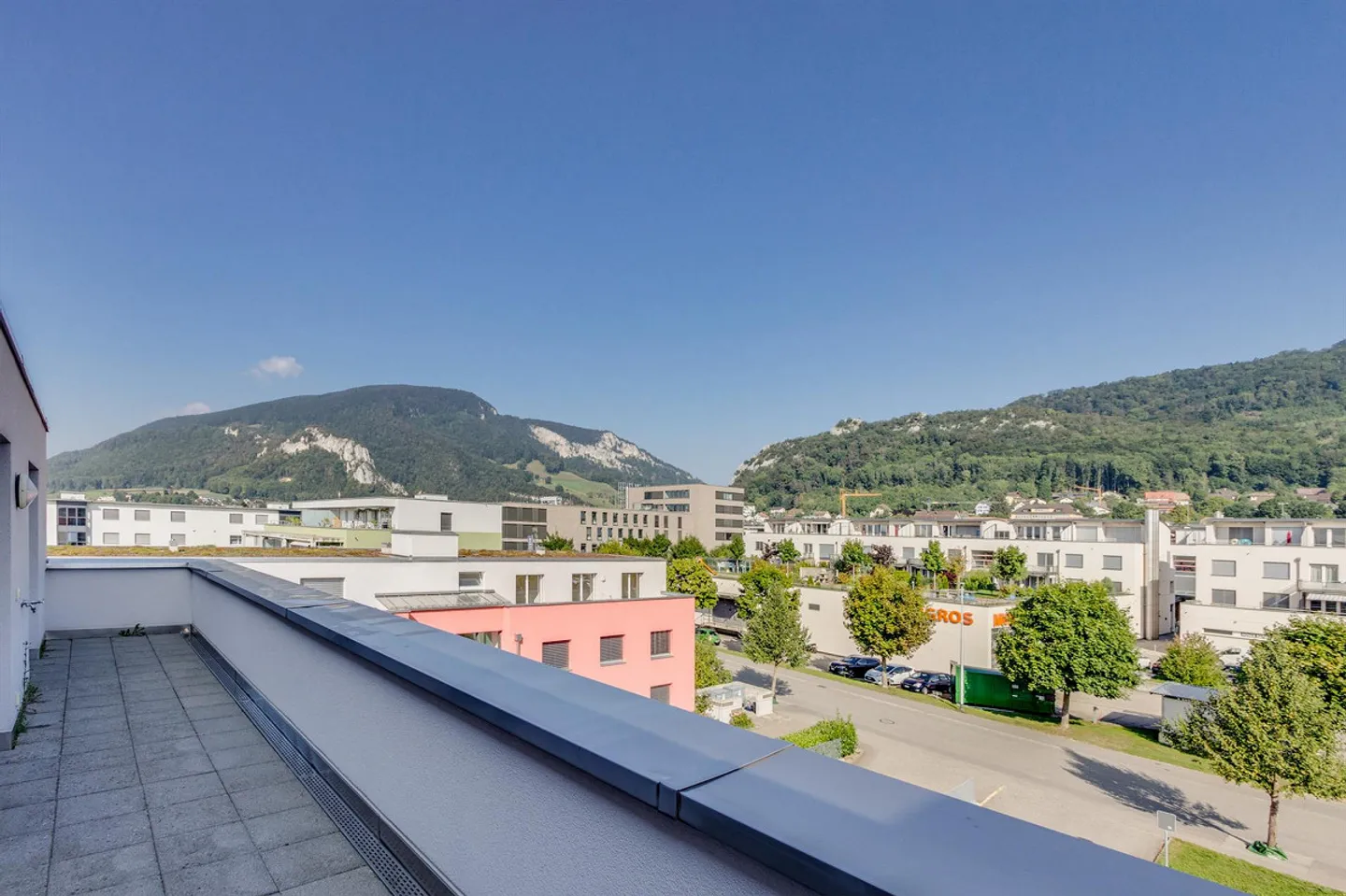 Goditi la vista panoramica - nel cuore di Oensingen - Foto 8 di 12