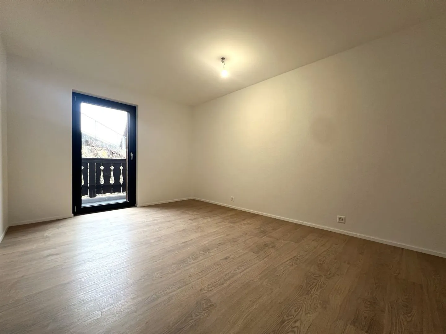 Magnifique Duplex Neuf / 3 Chambres / 2 Salles de Bains / 1 Balcon / Minergie - Photo 3 sur 13