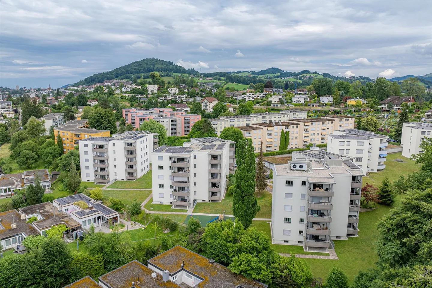 Appartement attrayant à l'ouest de la ville - Photo 1 sur 12