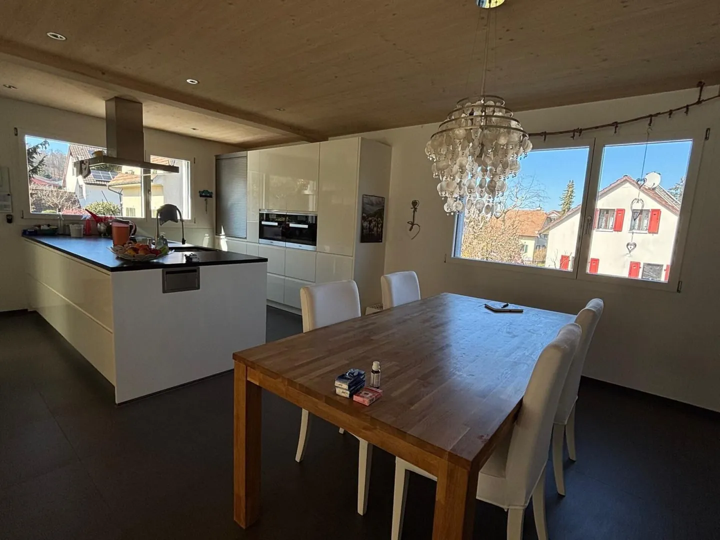 7.5-Room Single-Family House (HESS Wooden House) with Large Garden, Covered Patio, and Garage - Photo 3 of 14