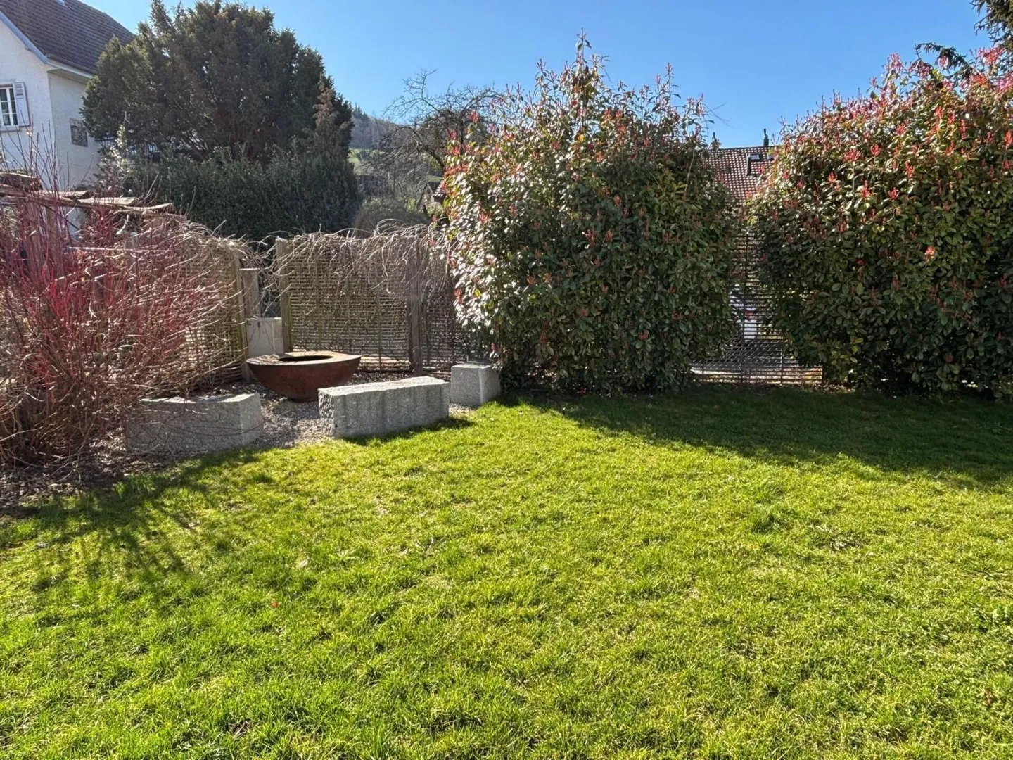 7.5-Room Single-Family House (HESS Wooden House) with Large Garden, Covered Patio, and Garage - Photo 13 of 14