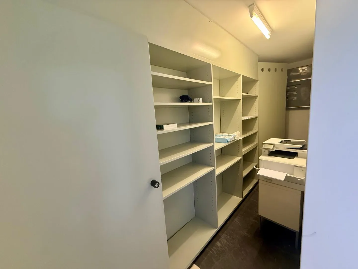 Büro 6 Zimmer - Foto 14 von 16