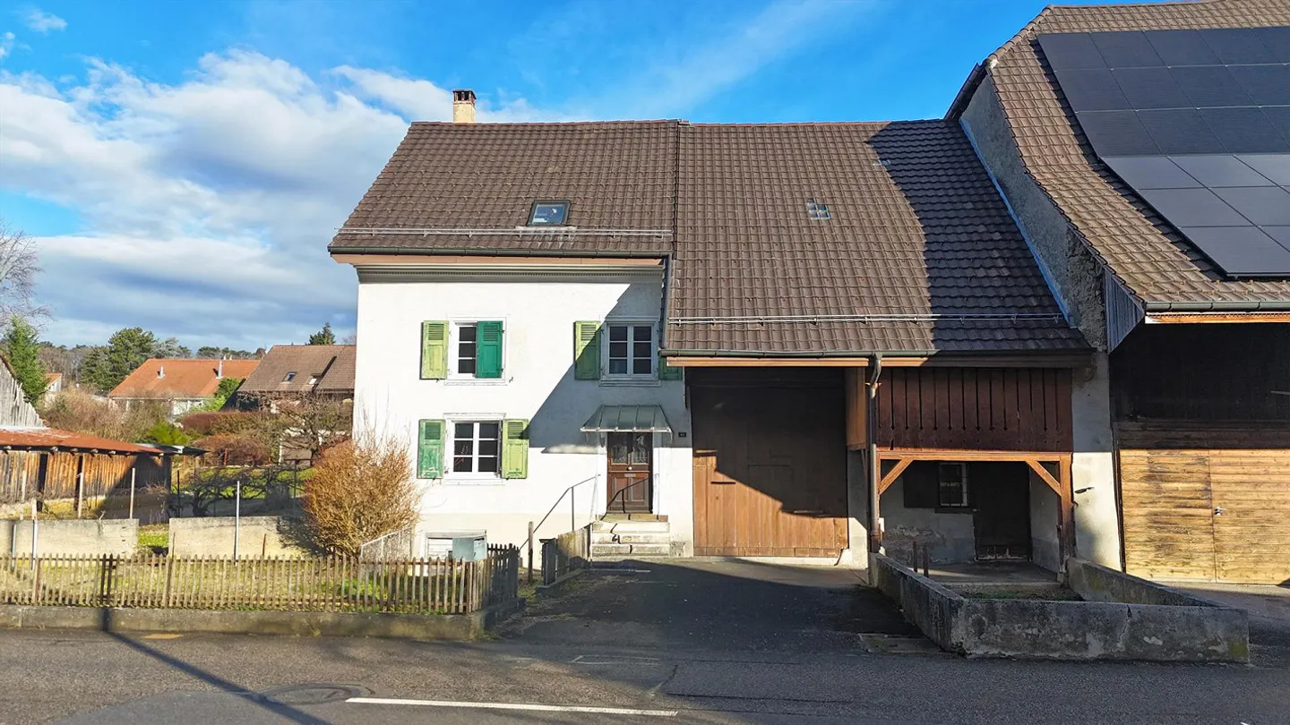 Bauernhaus mit grosser Baulandreserve - Photo 11 sur 13