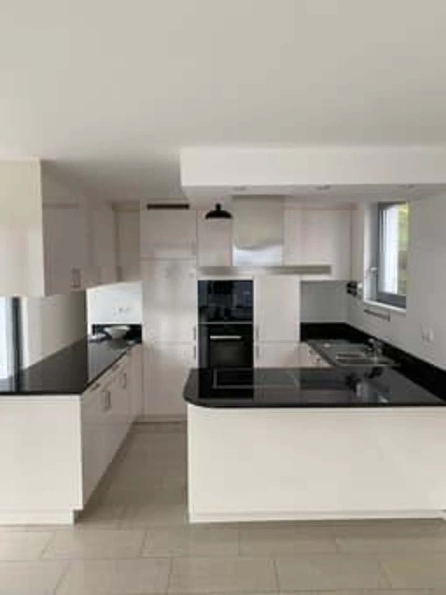 Geräumige 4.5 Zimmer mit Terrasse und Seeblick - Foto 6 von 7