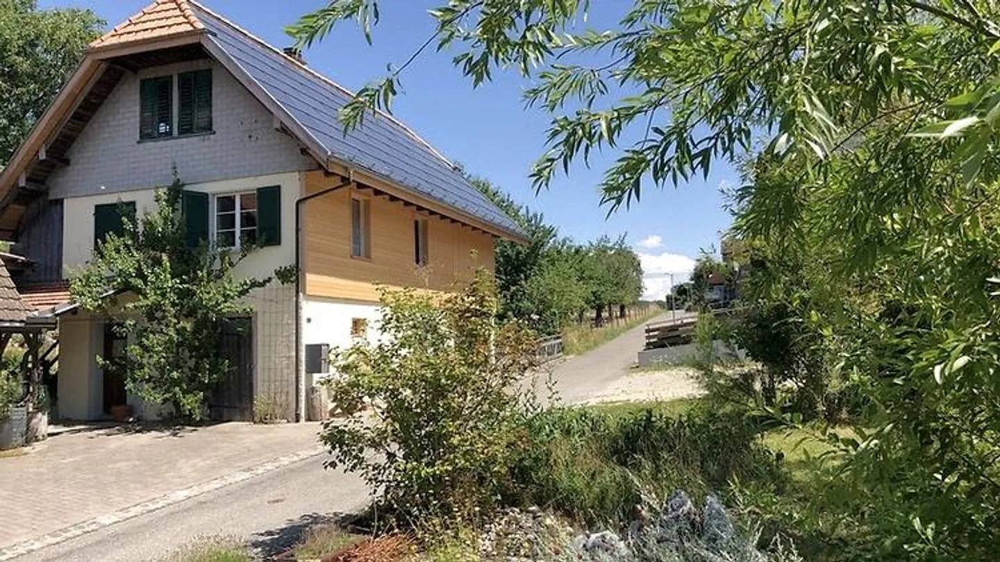 Charming 3½ Room Apartment - Photo 3 of 8