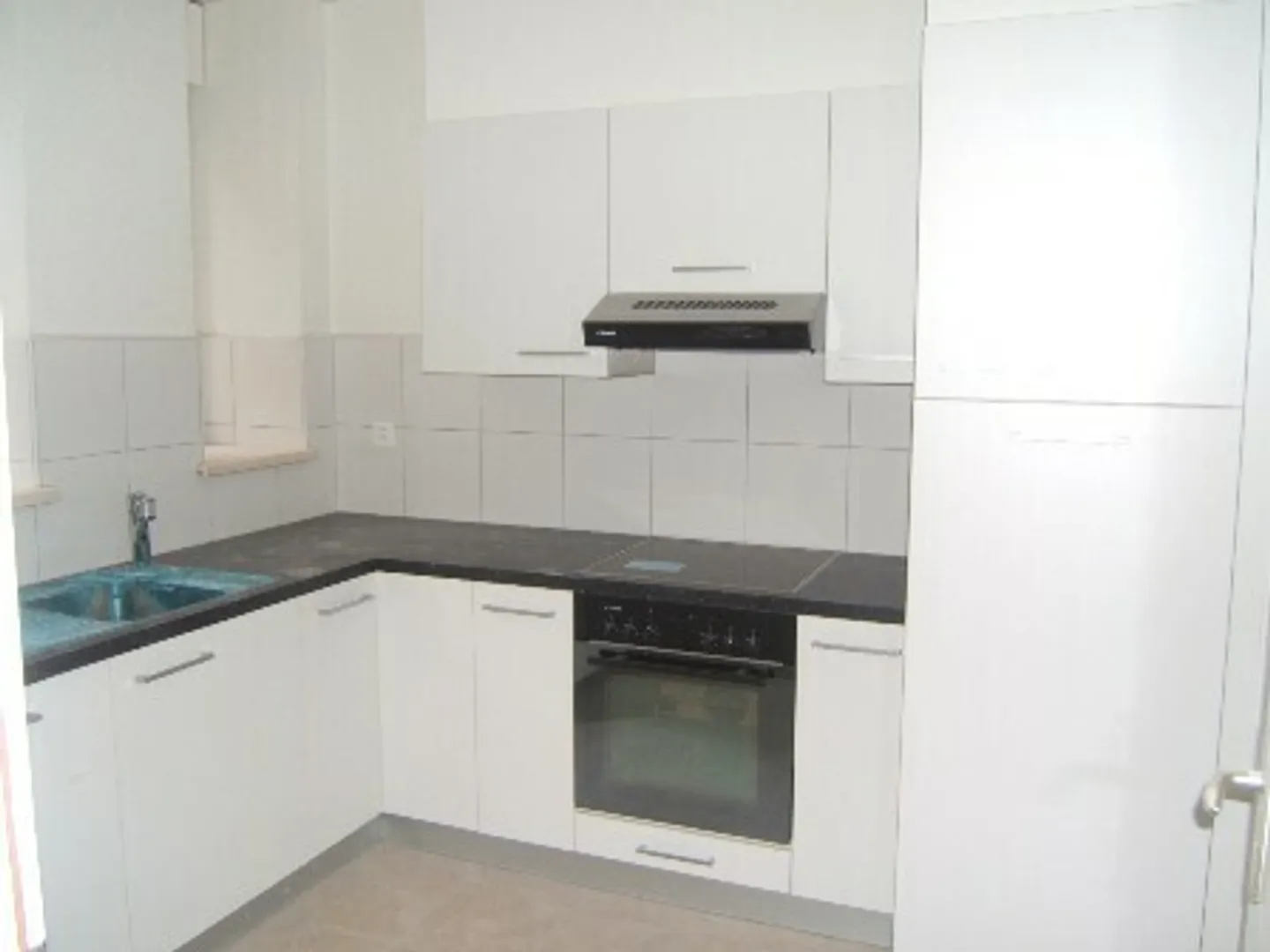 Apartment for rent - Photo 1 of 8