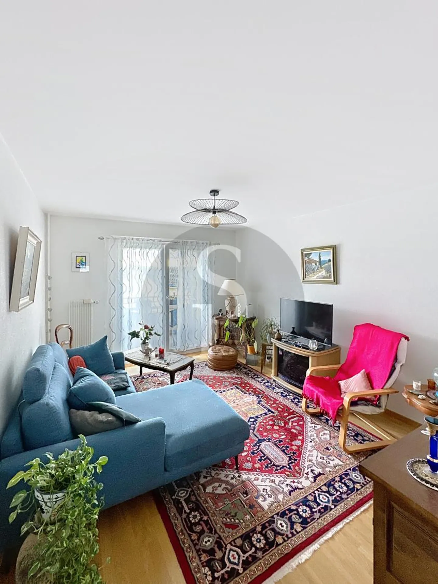 Charmant appartement 3.5 pièces - Photo 2 sur 8